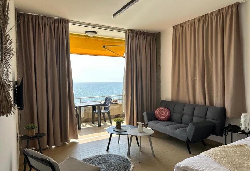 اتاق سوپریور خانوادگی, St Paul Resort