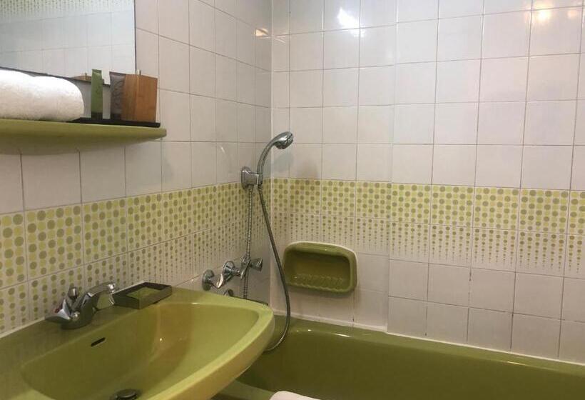 اتاق استاندارد, St Paul Resort