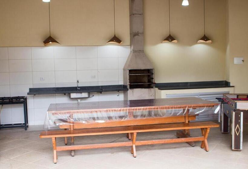 اتاق استاندارد چهار تخته, Pousada Ilha Vitoria