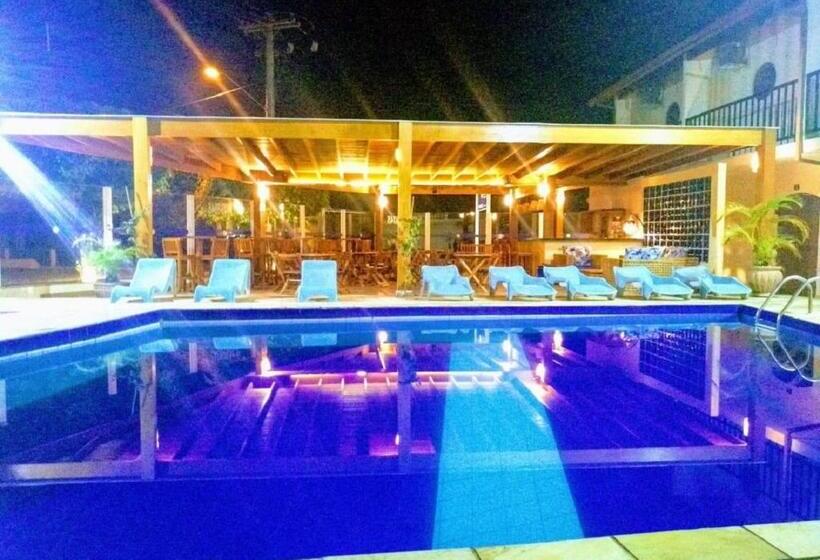 اتاق استاندارد چهار تخته, Pousada Ilha Vitoria