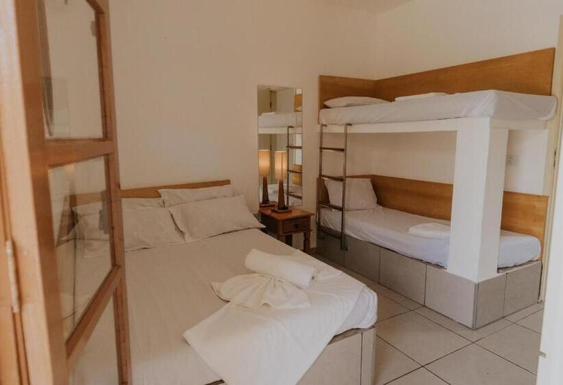 اتاق استاندارد چهار تخته, Pousada Ilha Vitoria