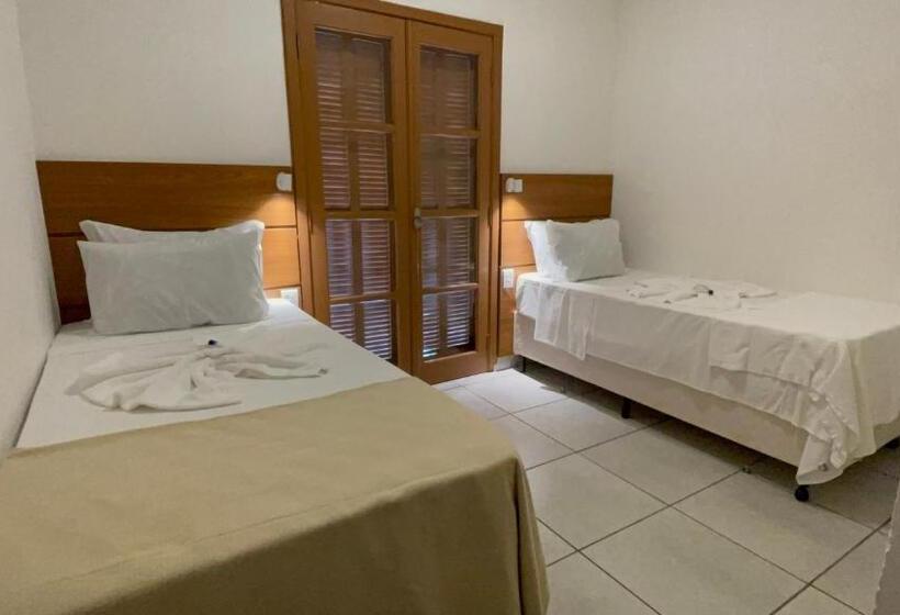 اتاق لوکس چهار تخته, Pousada Ilha Vitoria