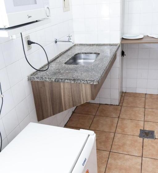 غرفة قياسية فردية, Alfa De Bauru Ltda