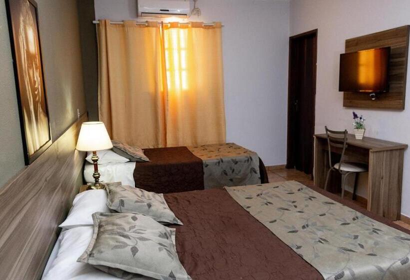 غرفة قياسية ثلاثية, Alfa De Bauru Ltda