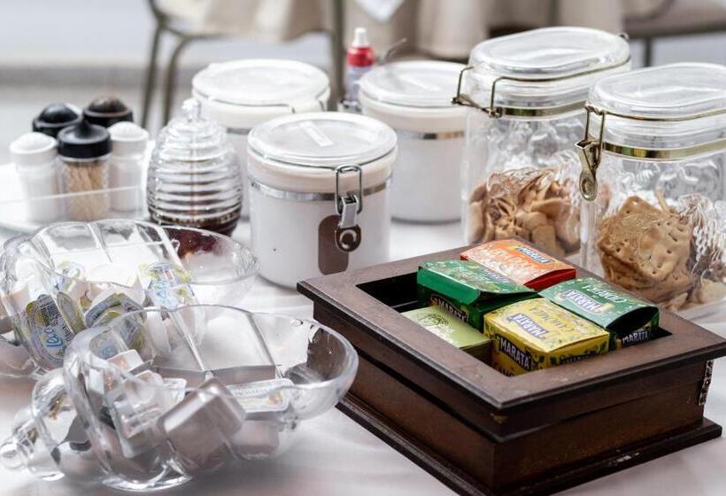 غرفة قياسية ثلاثية, Alfa De Bauru Ltda