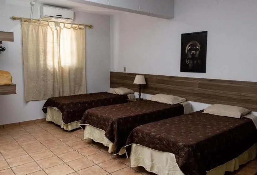 اتاق استاندارد چهار تخته, Alfa De Bauru Ltda