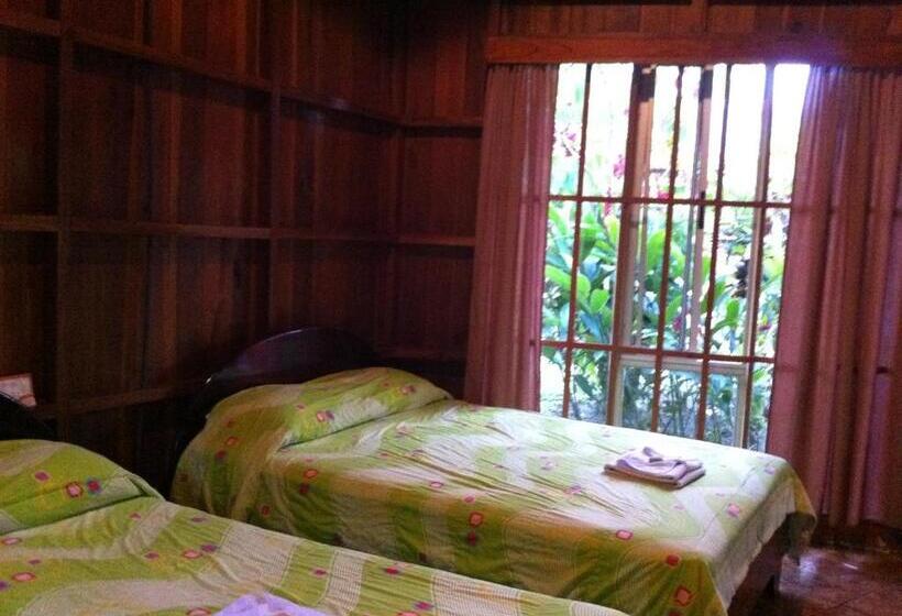 غرفة كمفورت مع بلكونة, Villas Vista Arenal