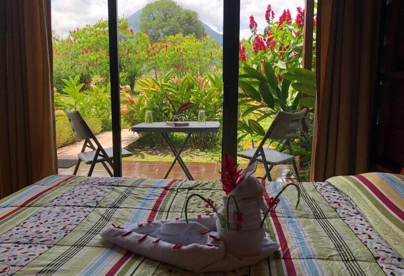 غرفة كمفورت مع بلكونة, Villas Vista Arenal