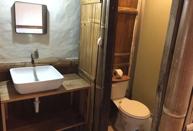 スタンダードルーム, La Facha Hostel Restaurant Surf