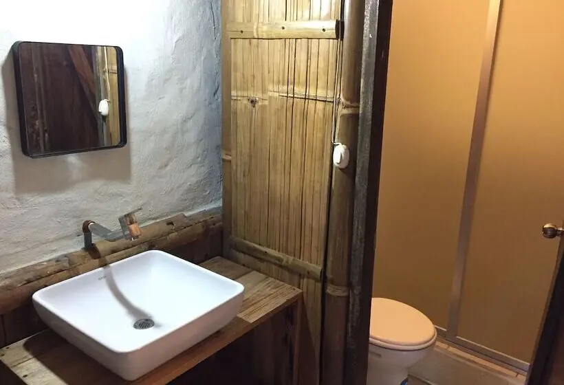 スタンダードルーム, La Facha Hostel Restaurant Surf