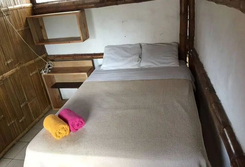 スタンダードルーム, La Facha Hostel Restaurant Surf