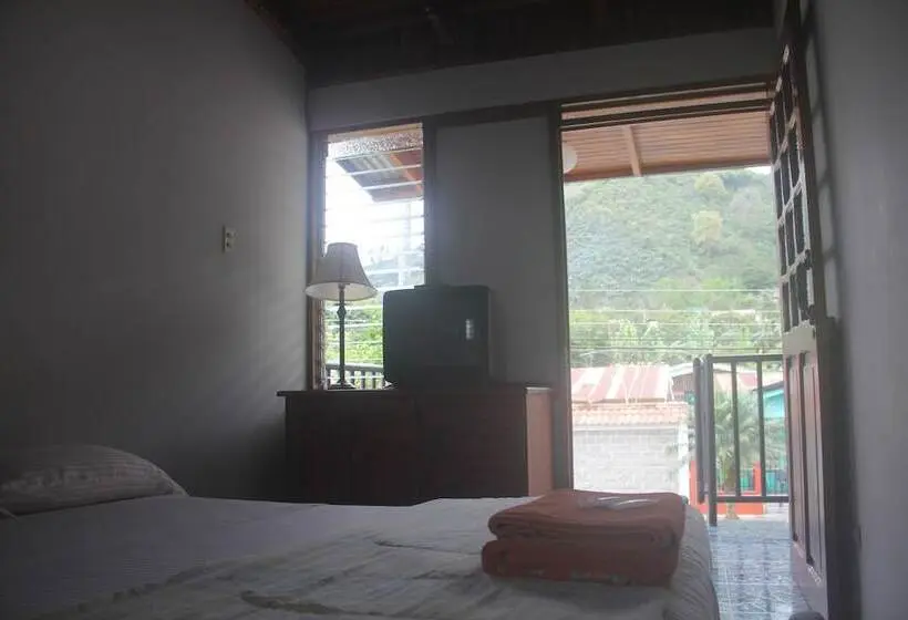 Standard-huone, Reventazon