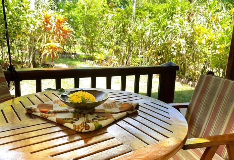 بانگلوی استاندارد, Cocotier Du Rocher