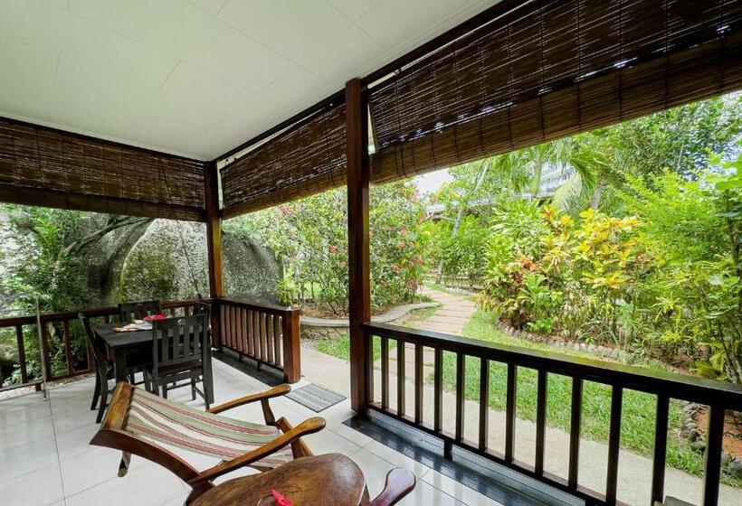 بانگلوی سوپریور, Cocotier Du Rocher