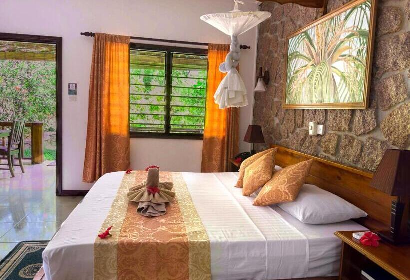 بانگلوی سوپریور, Cocotier Du Rocher