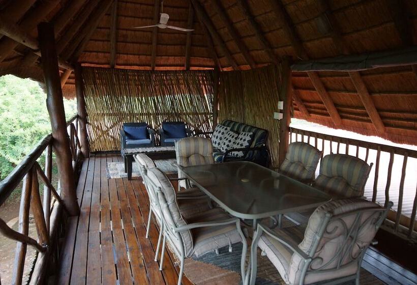 Pokój Standard Trzyosobowy, Crocodile Kruger Safari Lodge