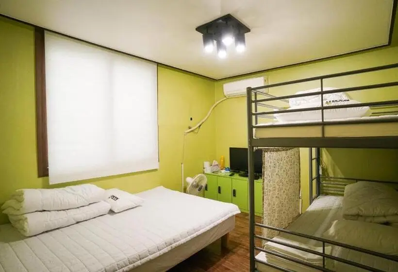 Perhehuone, Suncheon Namu Guesthouse