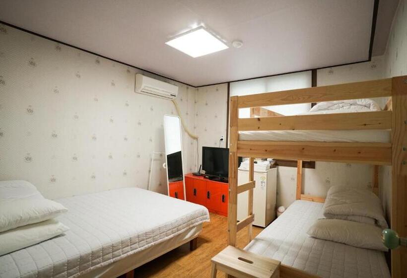 Семейный Номер, Suncheon Namu Guesthouse