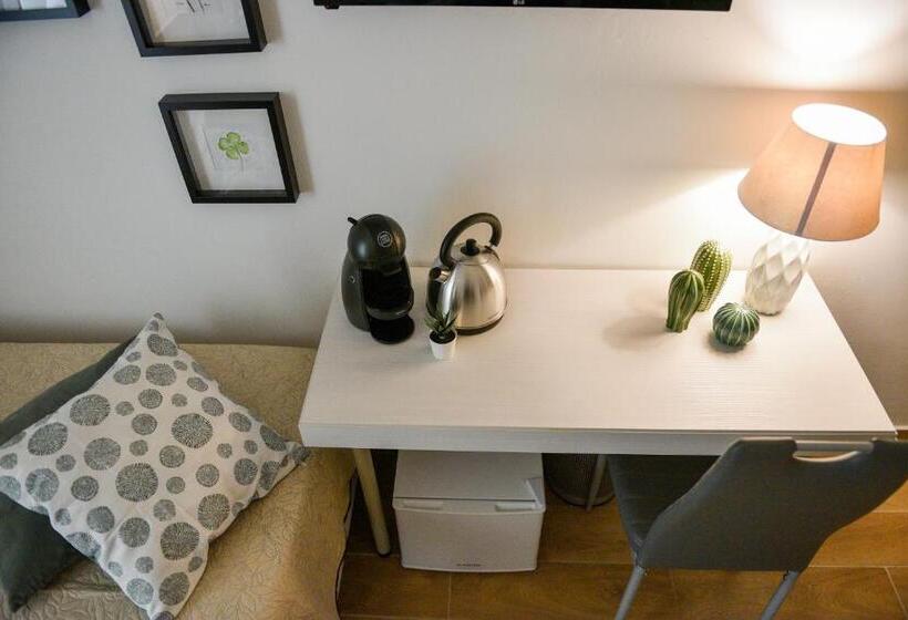 اتاق لوکس, B&b Portafortuna Lucky Charm