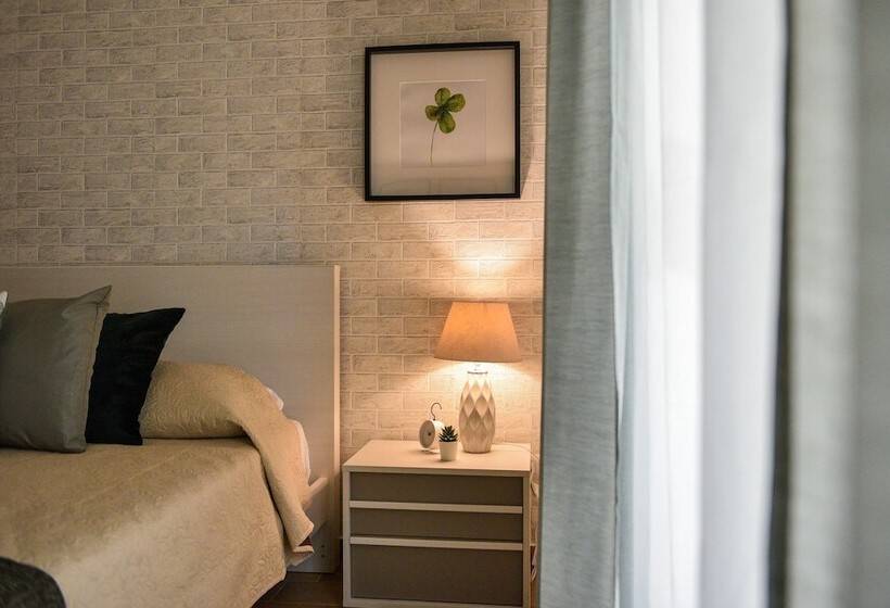 اتاق لوکس, B&b Portafortuna Lucky Charm