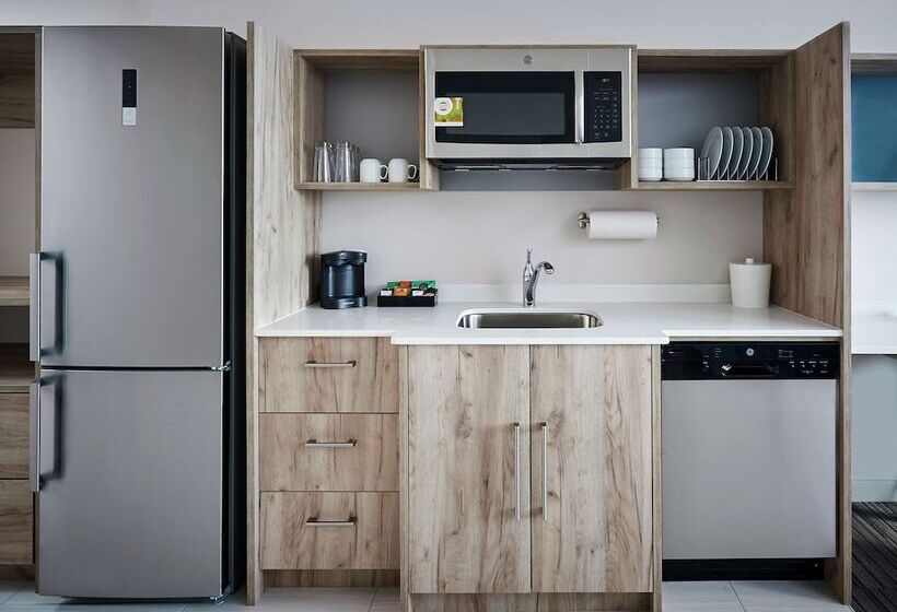 جناح, Home2 Suites By Hilton Brantford