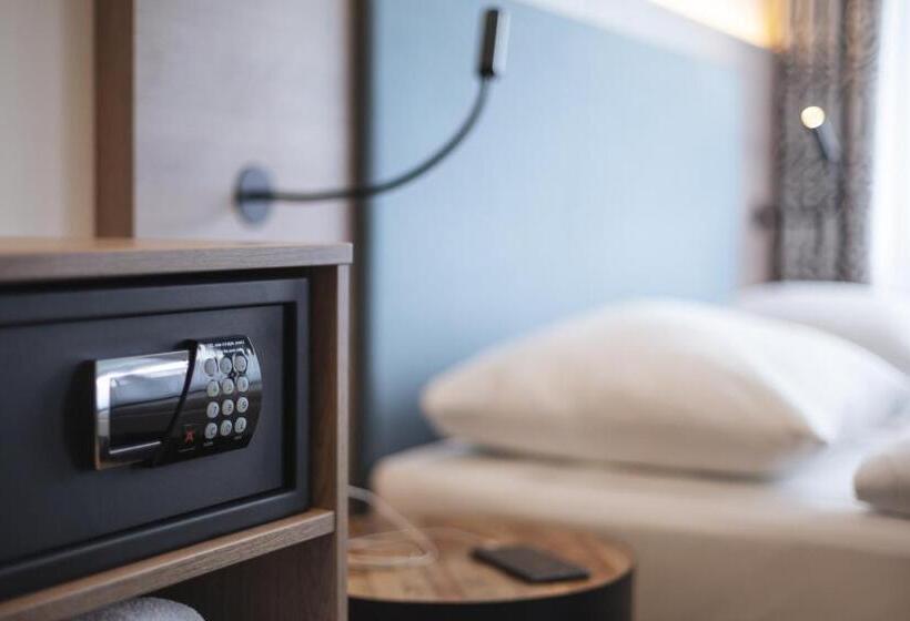 Номер Стандарт Индивидуальный, Garner Hotel Hamburg Nord, An Ihg