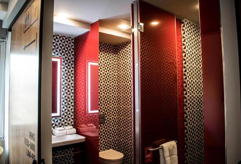 Cameră Standard Pat King Size, Radisson Red Miraflores