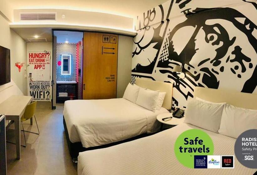 Cameră Standard 2 Paturi Duble, Radisson Red Miraflores