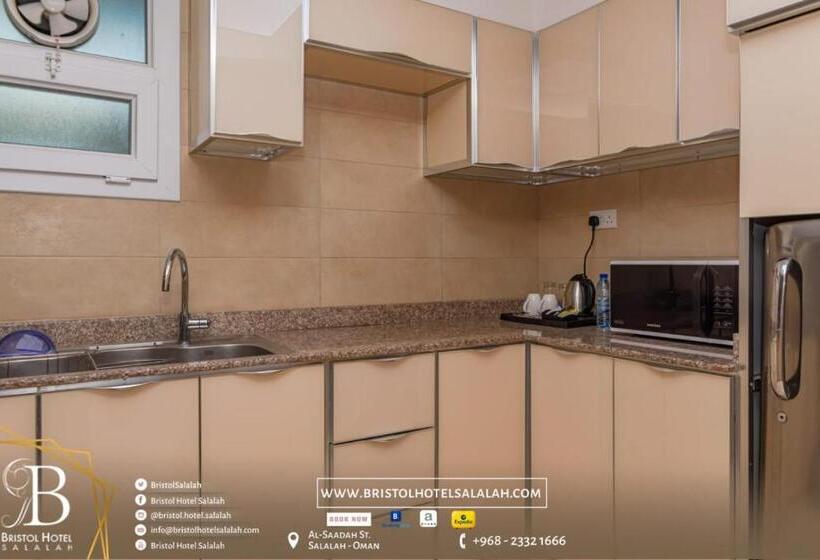سوییت جونیور, Bristol Hotel Salalah