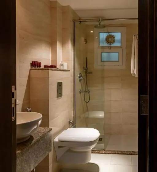 سوییت اجرایی, Bristol Hotel Salalah