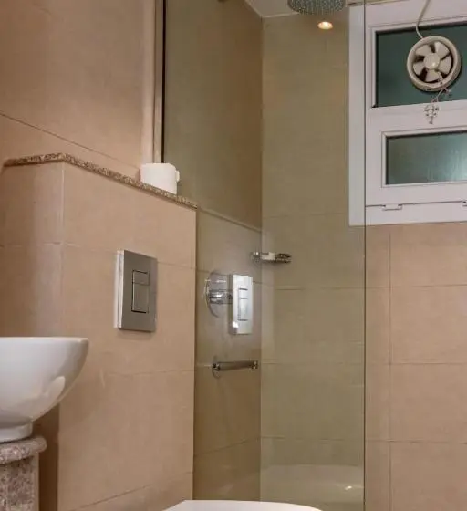 سوییت اجرایی, Bristol Hotel Salalah