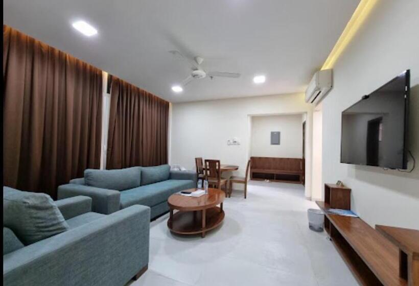 سوییت اجرایی, Bristol Hotel Salalah