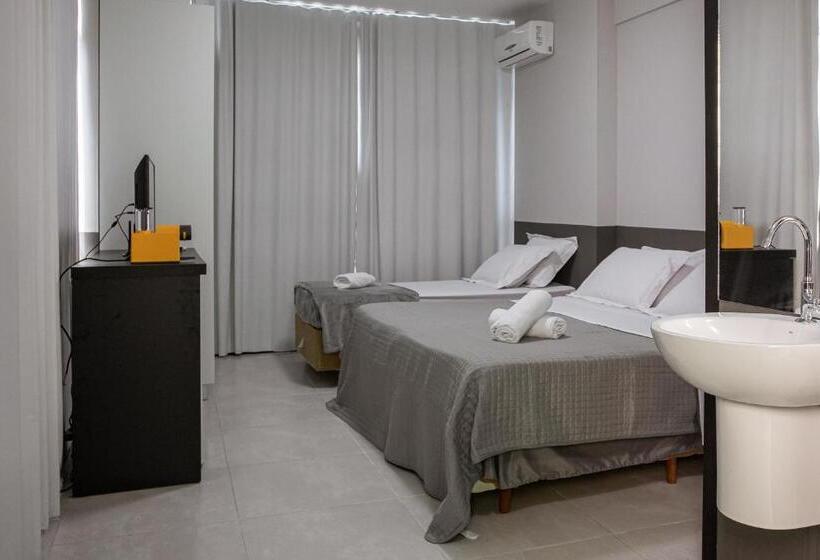 חדר סטנדרט לשלושה, Innbox Centro