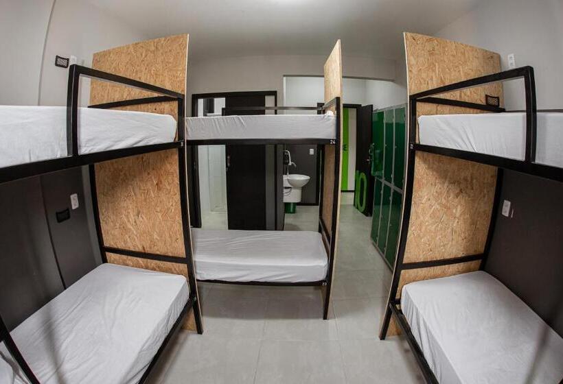 מיטה בחדר משותף, Innbox Centro