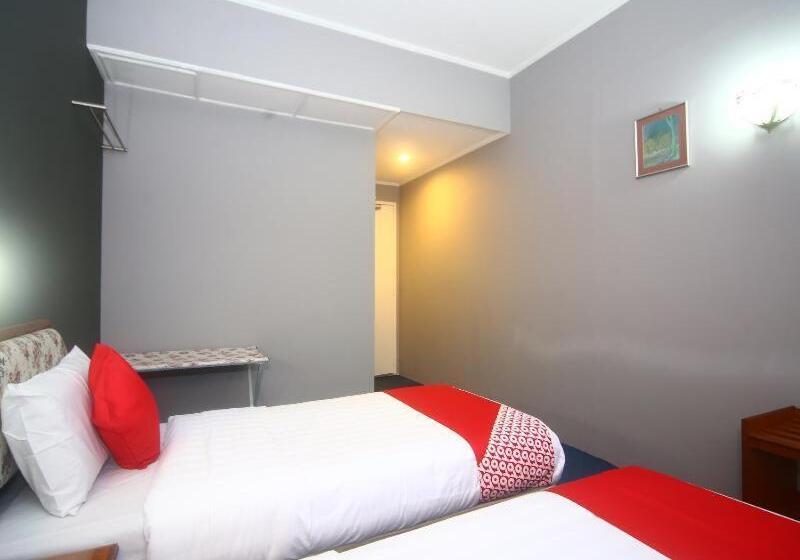 Номер Стандарт, Lutana By Oyo Rooms