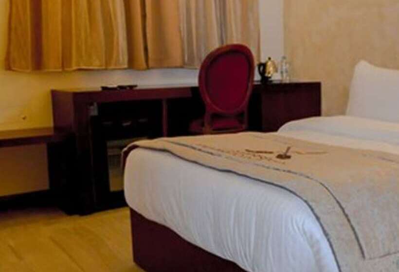 اتاق استاندارد یک نفره, Mamba Point