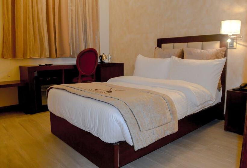 اتاق استاندارد یک نفره, Mamba Point