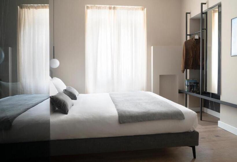 اتاق لوکس, Della Spiga Suites By Brera Apartments
