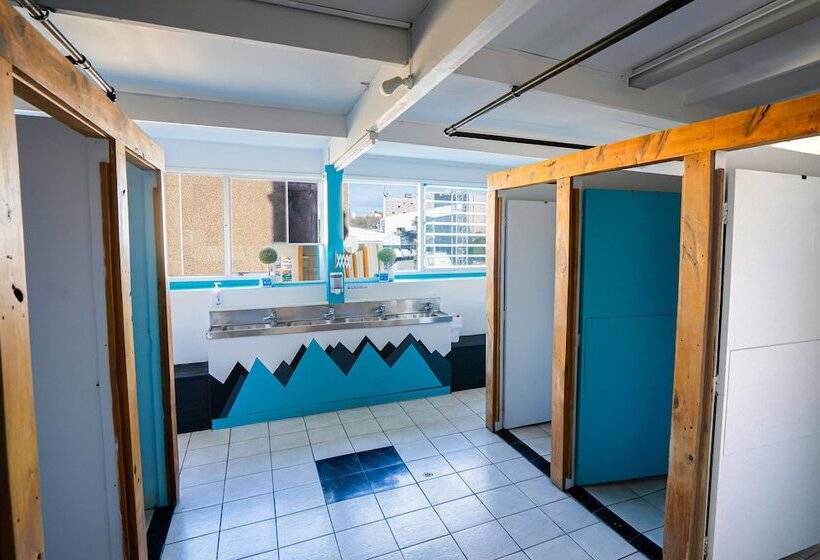 Номер Стандарт, Attic Backpackers