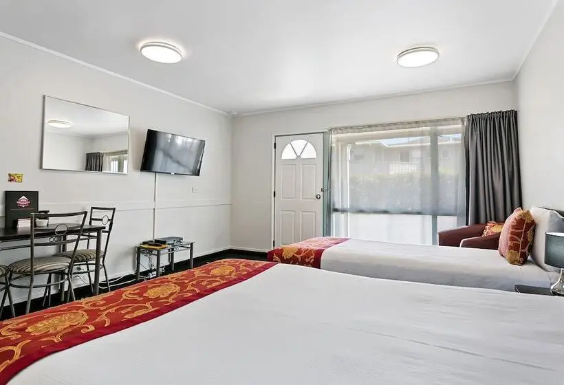استودیوی استاندارد, Great Lake Motel Taupo
