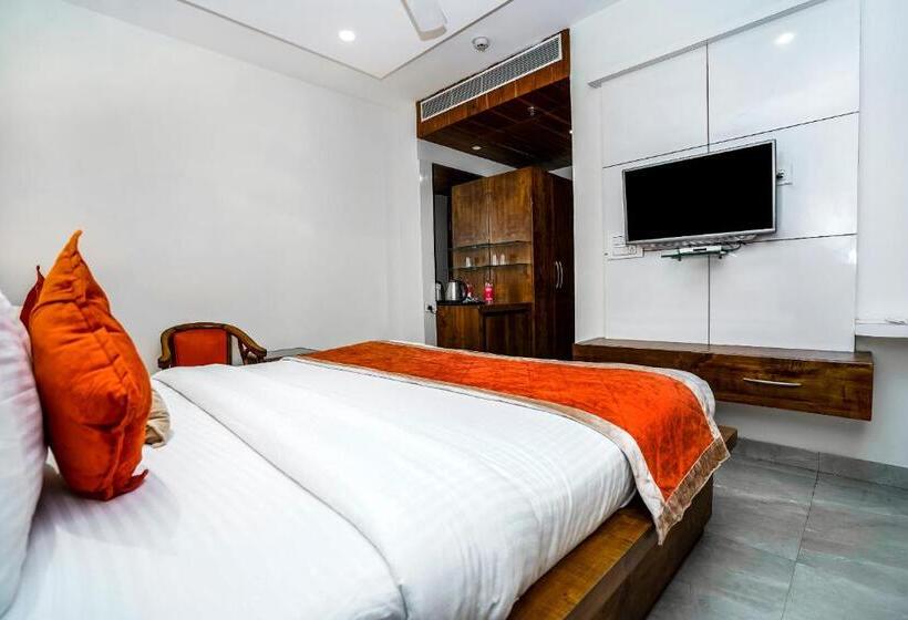 اتاق لوکس, Amritsar Grand