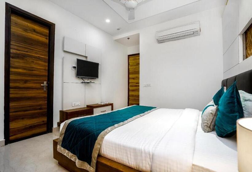 اتاق لوکس, Amritsar Grand