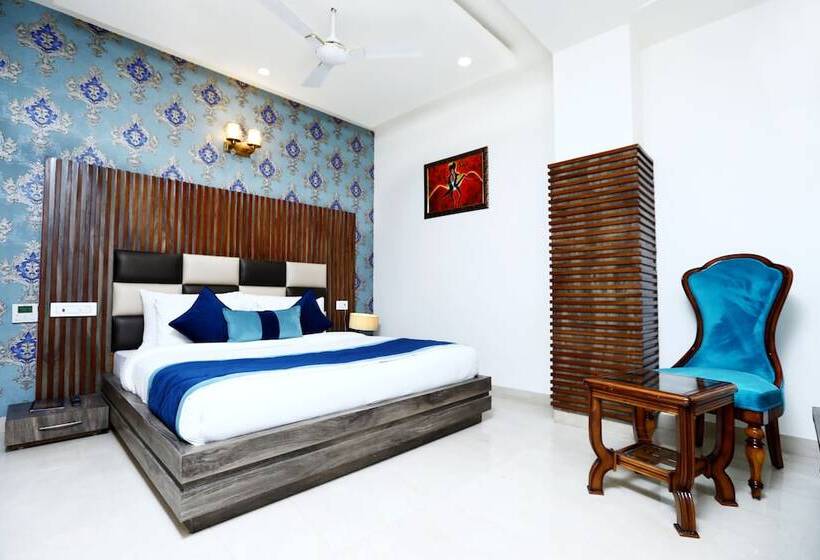 اتاق لوکس, Amritsar Grand