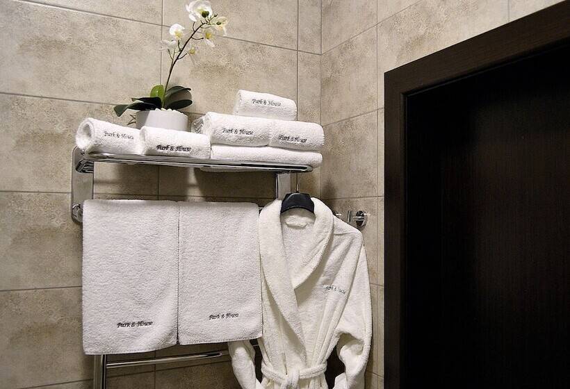 غرفة سوبيريور, Park & House