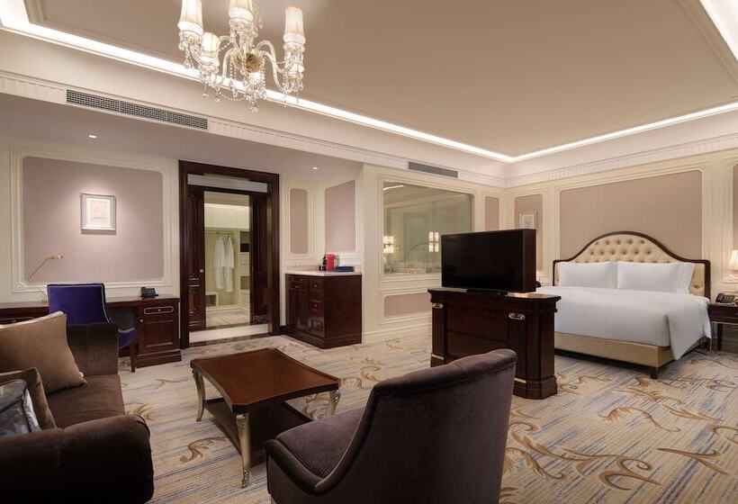 سوییت جونیور, Radisson Blu Forest Manor Shanghai Hongqiao   Near Necc