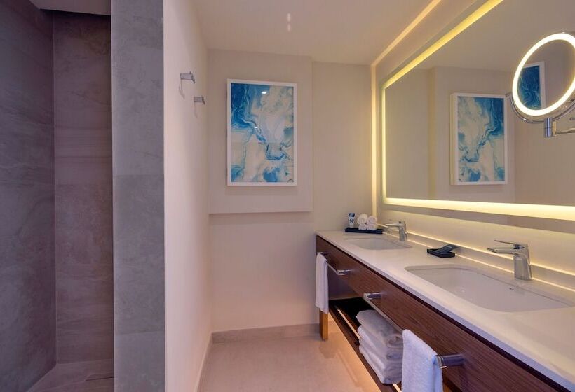 Deluxe Suite Sea View, Royalton Grenada, An Autograph Collection Allinclusive Resort