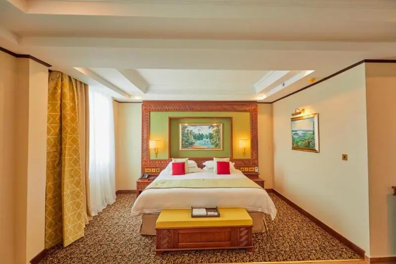 2 Bedroom Deluxe Suite