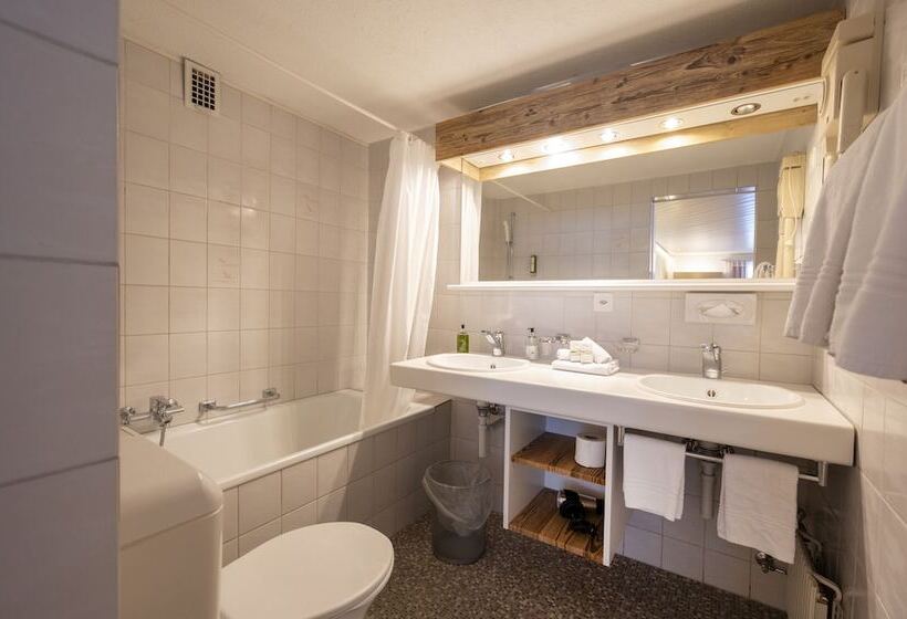 バルコニー付きスーペリアルーム, Seilers Vintage Hotel & Spa