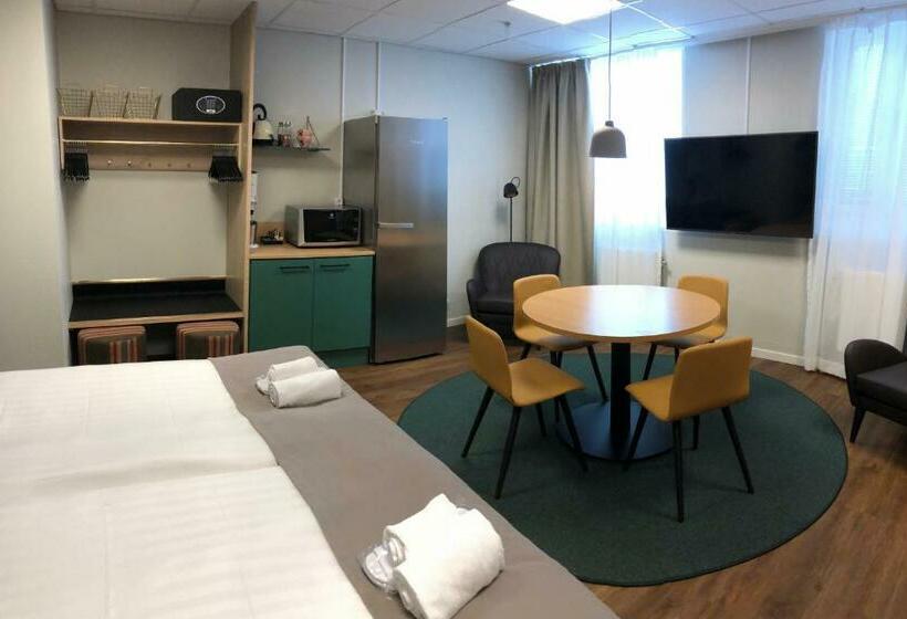 패밀리 룸 공용 욕실, Best Western Kom Hotel Stockholm