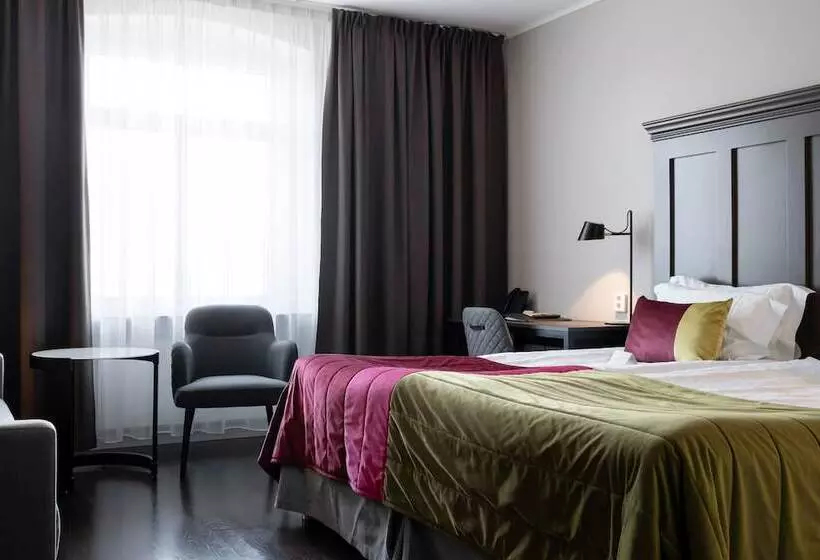 Superior Oda, Elite Stora Hotellet